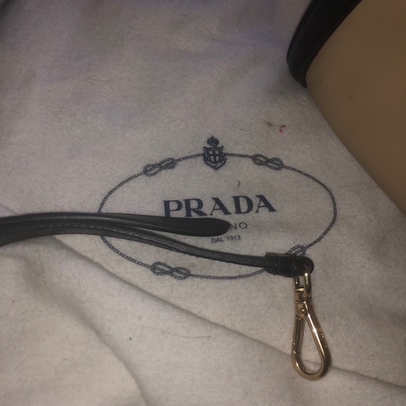Prada Tote-Saffiano Leather - Picture 5 of 6